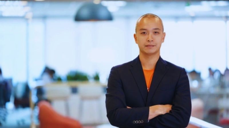 Đôi nét thông tin tiểu sử cần nắm về tác giả Manclub